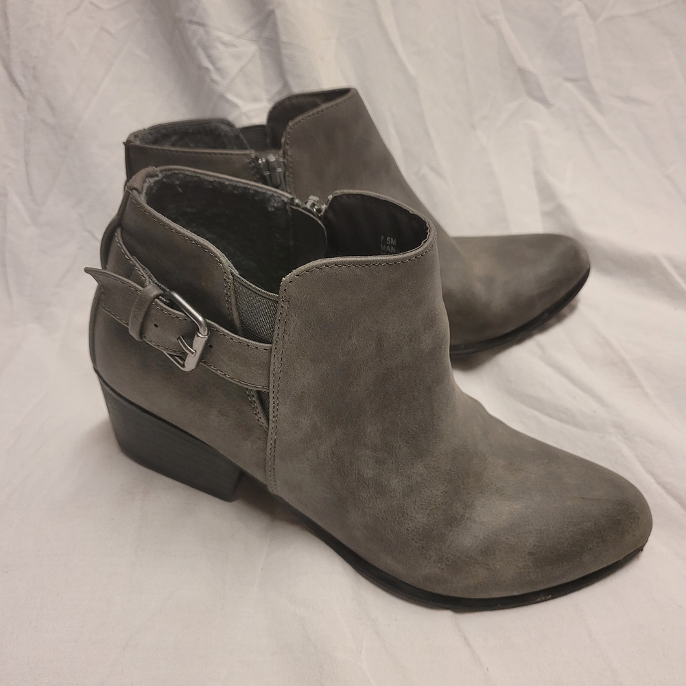 Esprit Gray Ankle Boots with Side Buckle